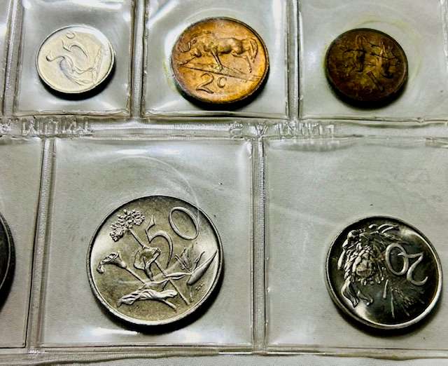 1981 SA MINT PACK STILL AS FROM MINT FULLY UNCIRCULATED