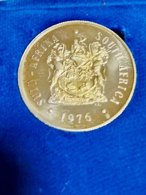1976 PROOF SET WITH SILVER ONE RAND IN PRESTINE CONDITION, A BEAUTY