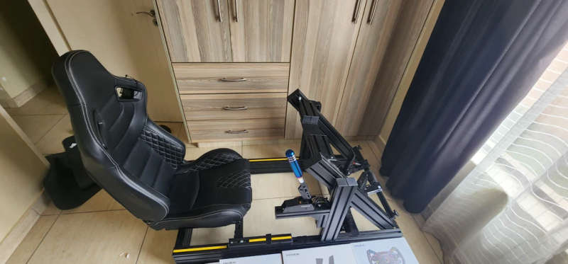 Apex Pro Sim Racing Rig