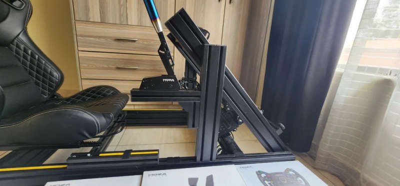 Apex Pro Sim Racing Rig