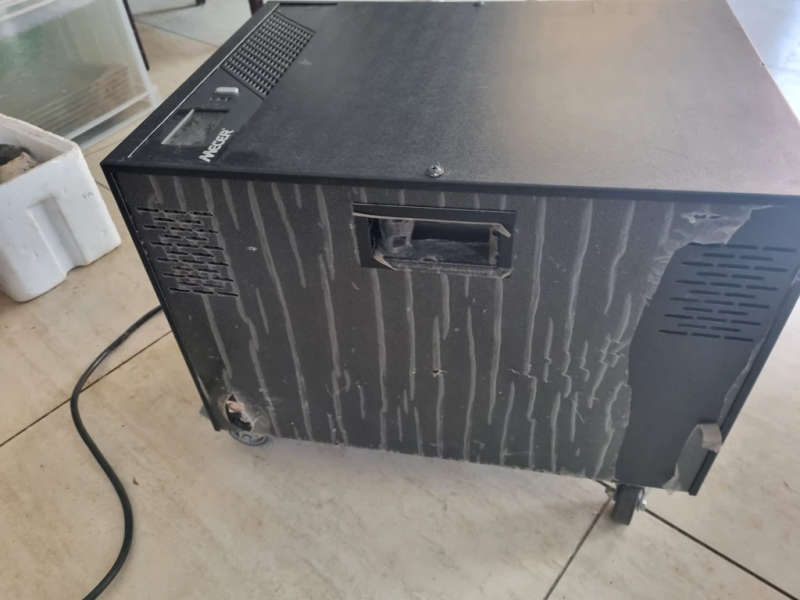 Mercer 2400 Inverter
