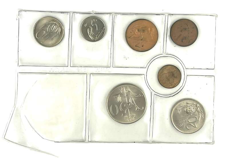 1972 partial Uncirculated mint pack set (No R1)