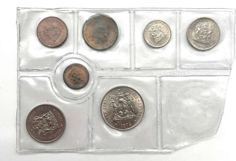 1974 partial uncirculated mint pack set (No R1)