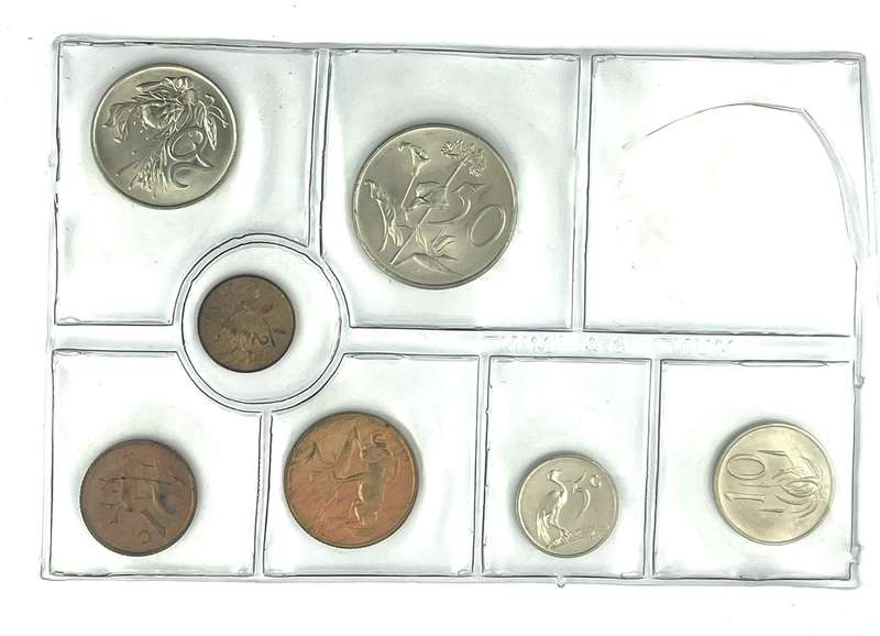 1972 partial uncirculated mint pack set (No R1)