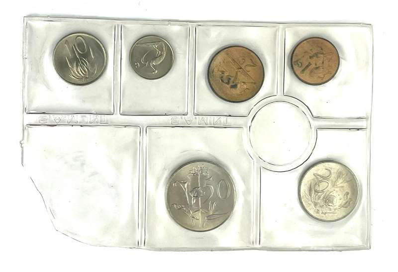 1967 partial uncirculated mint pack set (No R1)