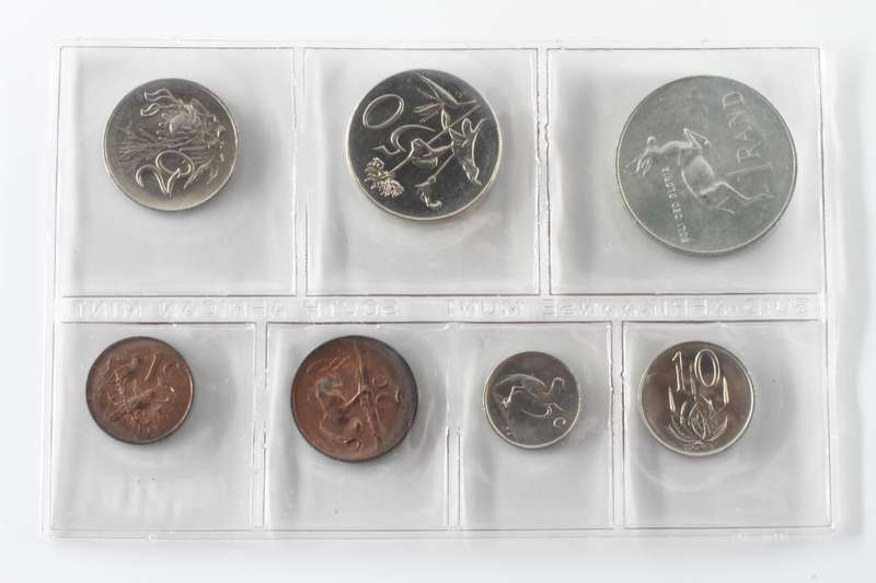 1968 English South Africa (UNC) Uncirculated Mint Pack Set (silver R1)* **Mintage ONLY 20,000**