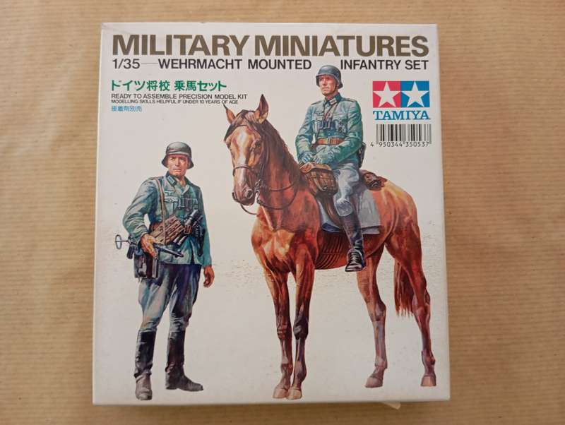 Scaled Model Kit 1:35 - Wehrmacht Mounted Infantry Set - Tamiya