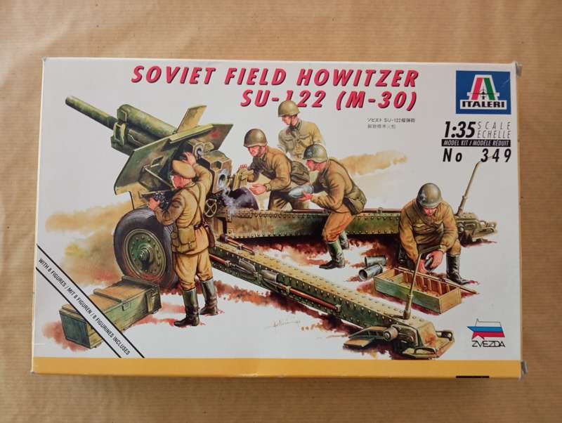 Scale Model Kit 1:35 - Soviet Field Howitzer SU-122 (M30) - Italeri