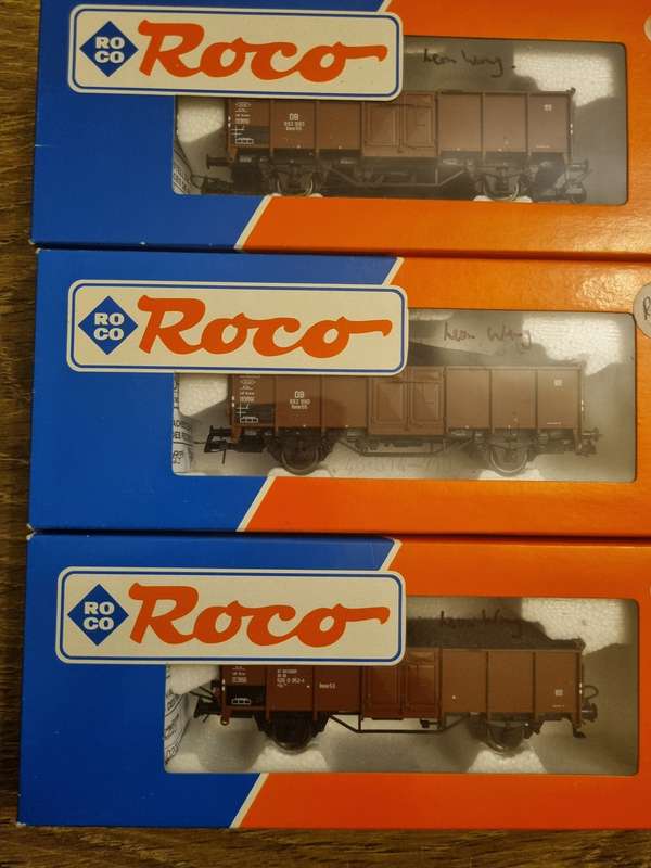 ROCO COAL WAGONS - H0 SCALE
