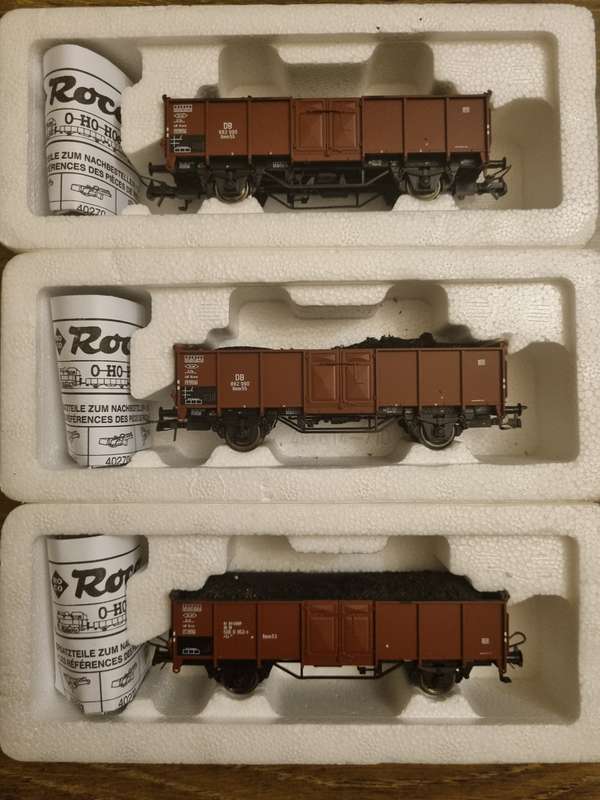 ROCO COAL WAGONS - H0 SCALE