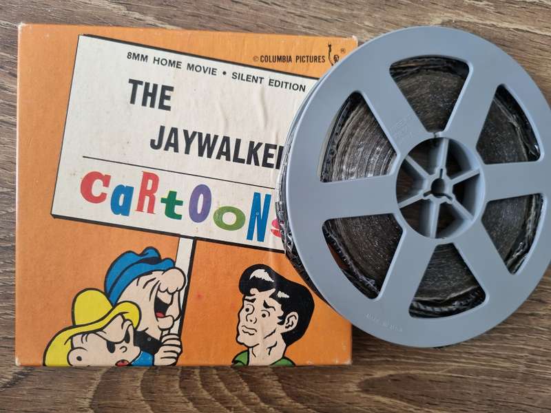 VINTAGE 8MM HOME MOVIES - B/W SILENT EDITION