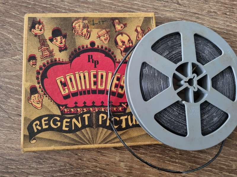 VINTAGE 8MM HOME MOVIES - B/W SILENT EDITION