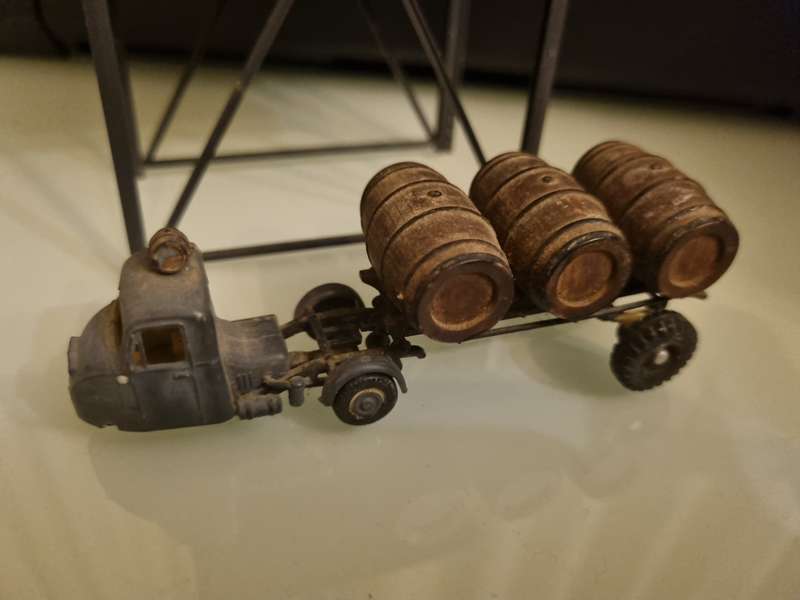 H0 /00 Scale Coal Loading Bin and 3-Wheeler with Trailer carrying barrels.