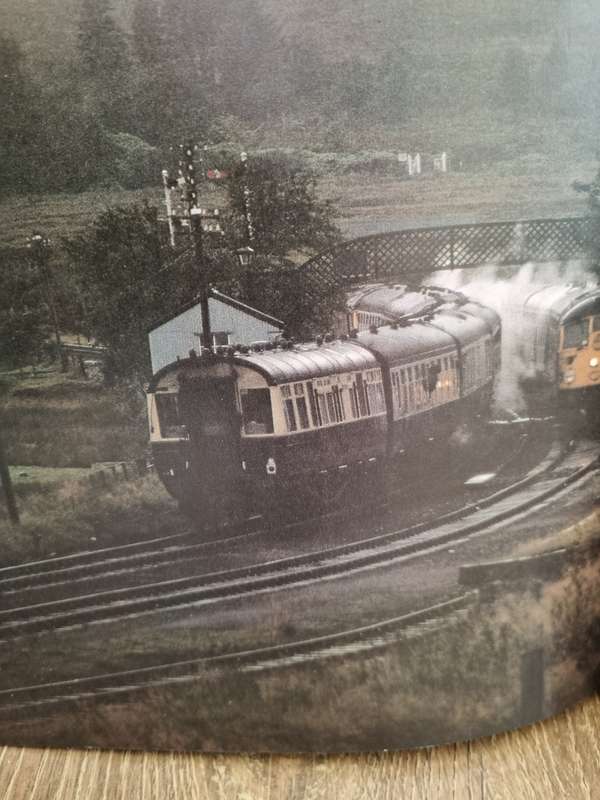 STOPPING - TRAIN  BRITAIN