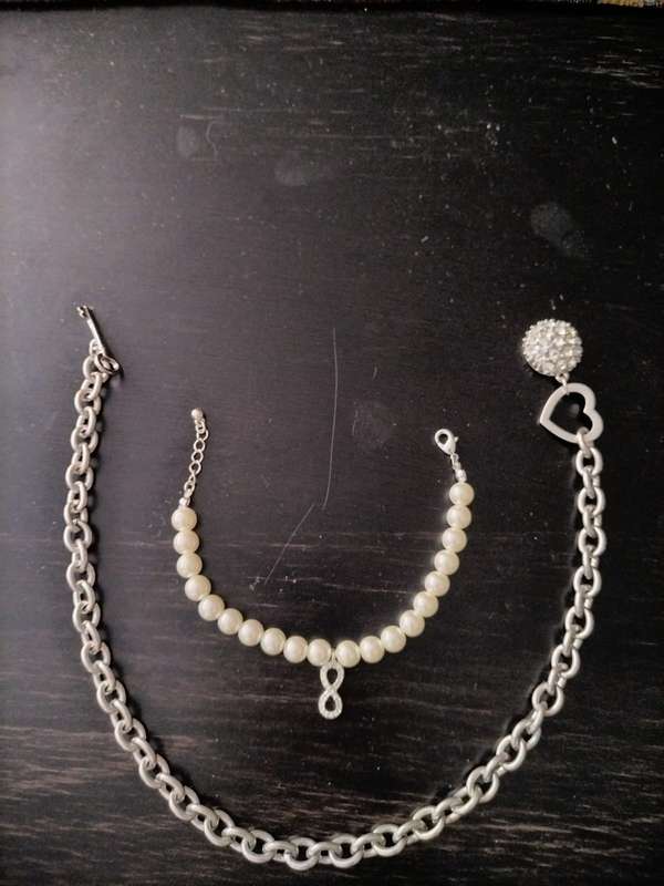 Guess Choker and Bracelet