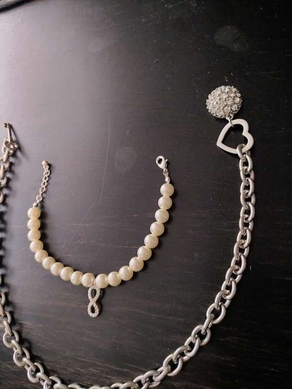 Guess Choker and Bracelet