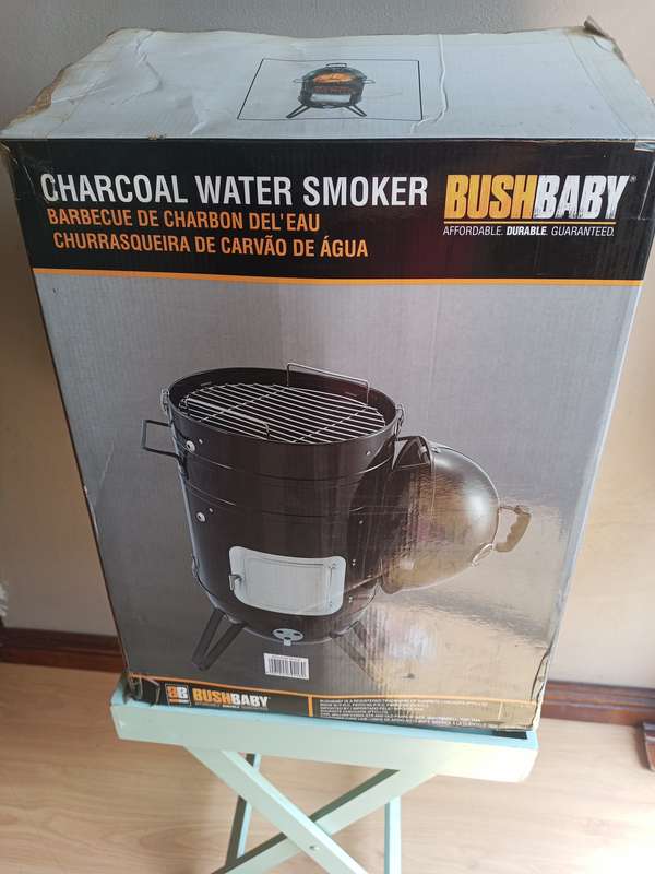 Bush baby charcoal water smoker without lid