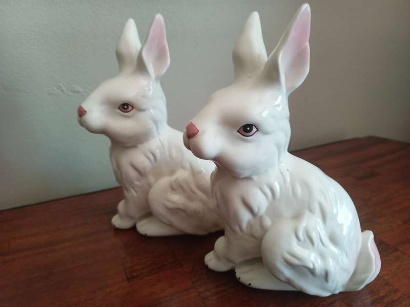 Collectors porcelain bunny figurines