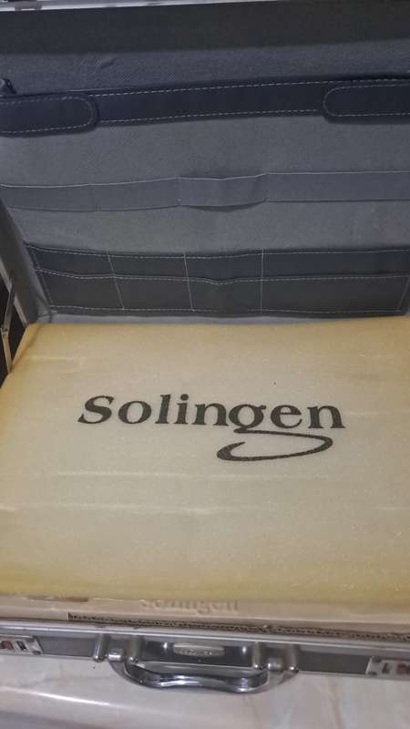 Stunning Solingen 19 piece cutlery set in wooden case in excellent condition