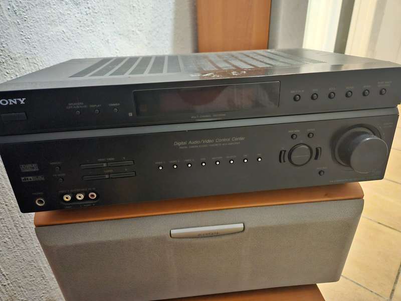 Complete Sony Surround sound system with wiring and both remotes in working condition