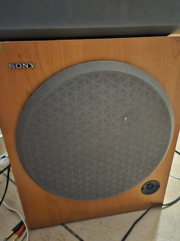 Complete Sony Surround sound system with wiring and both remotes in working condition