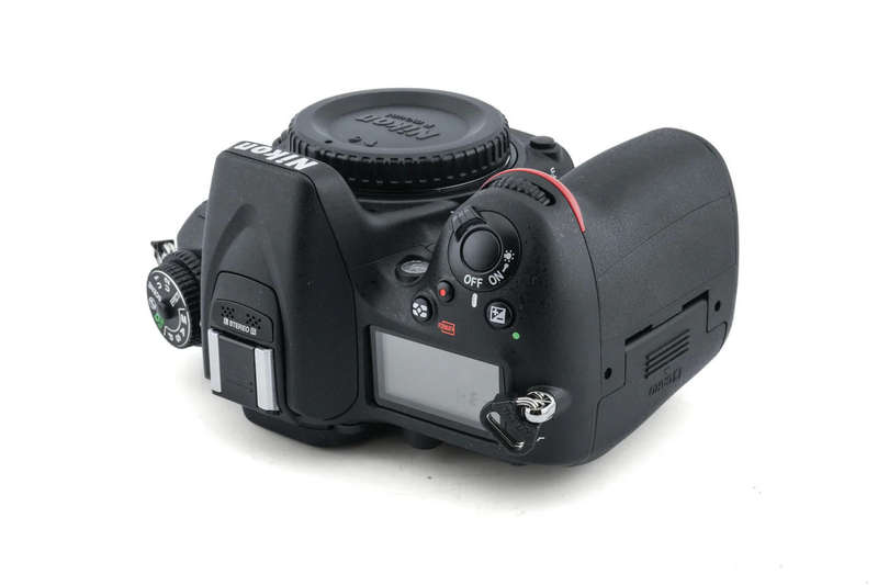 Nikon D7100 & 18-70mm f3.5-5.6 lens