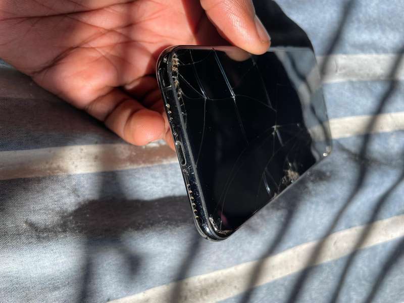 iphone xs 64g (touch not working)