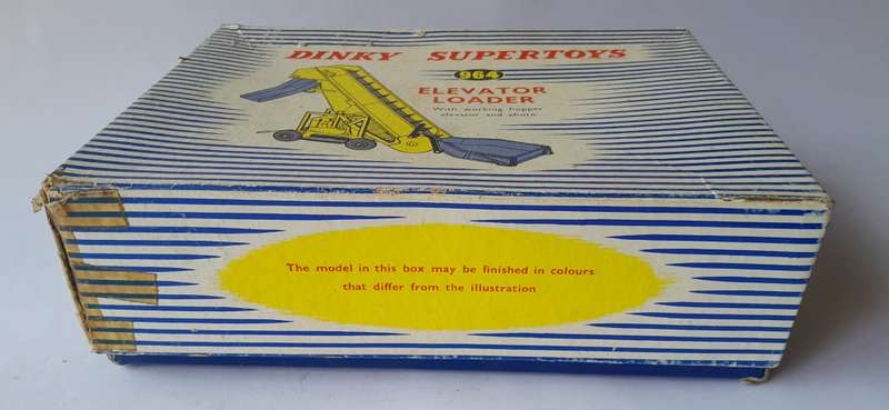 Dinky Toys 964 Elevator Loader In Original Box.  Height : 15.5cm.