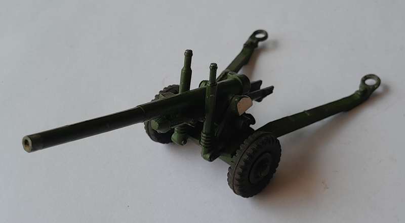 Dinky Toys 692 5.5 Medium Gun In Original Box. 13.4cm.