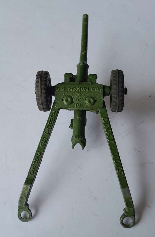 Dinky Toys 692 5.5 Medium Gun In Original Box. 13.4cm.