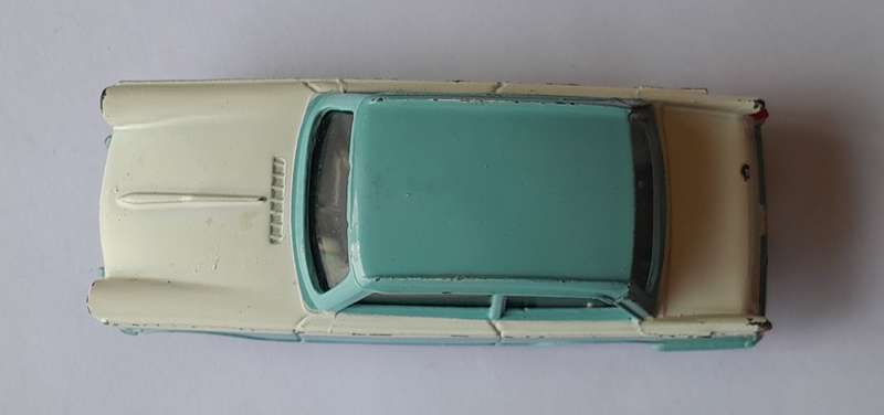 Dinky Toys 189 Triumph Herald In Original Box. 8.5cm.