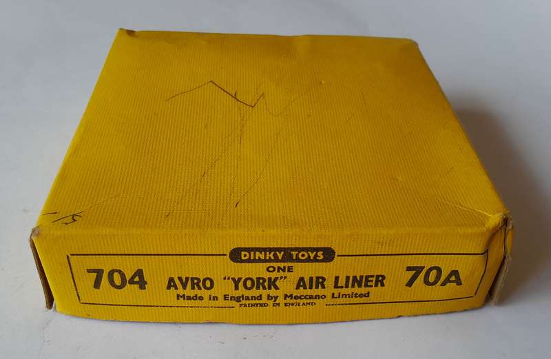 Dinky Toys 704 Avro York Air Liner (Original Box) & 70c Viking Air Liner (Unboxed).