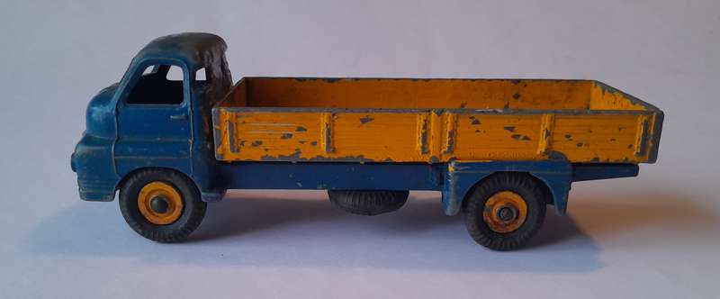 "Reserved" Dinky Toys 522 Big Bedford Lorry (Unboxed). 14.8cm.