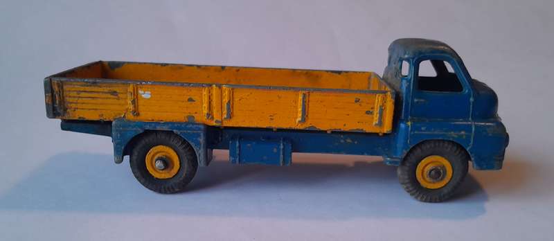 "Reserved" Dinky Toys 522 Big Bedford Lorry (Unboxed). 14.8cm.
