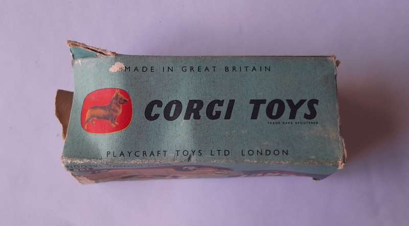 Corgi Toys 200 Ford Consul In Original Box. 9cm.