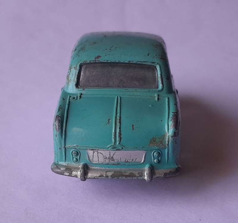 Corgi Toys 201 Austin Cambridge In Original Box. 9cm.