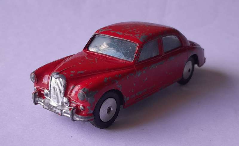 Corgi Toys 205 Riley Pathfinder In Original Box. 9.9cm.