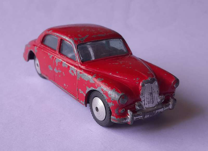 Corgi Toys 205 Riley Pathfinder In Original Box. 9.9cm.