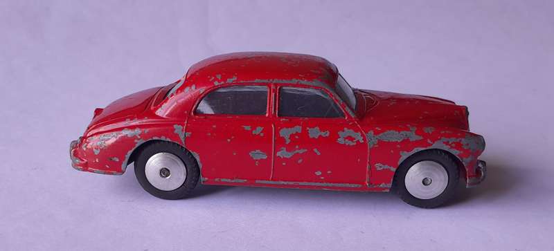 Corgi Toys 205 Riley Pathfinder In Original Box. 9.9cm.