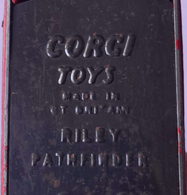 Corgi Toys 205 Riley Pathfinder In Original Box. 9.9cm.