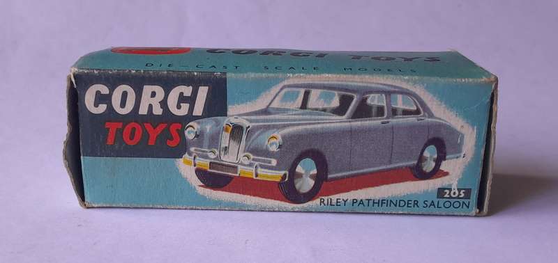 Corgi Toys 205 Riley Pathfinder In Original Box. 9.9cm.