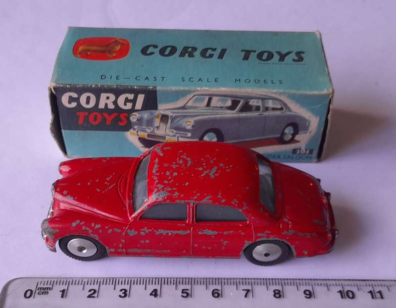 Corgi Toys 205 Riley Pathfinder In Original Box. 9.9cm.