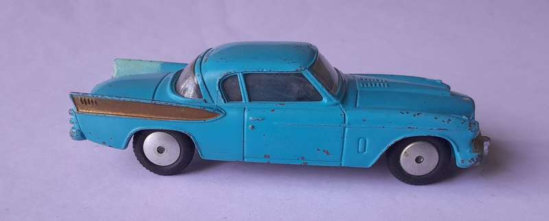 Corgi Toys 211 Studebaker Golden Hawk In Original Box. 11.4cm.