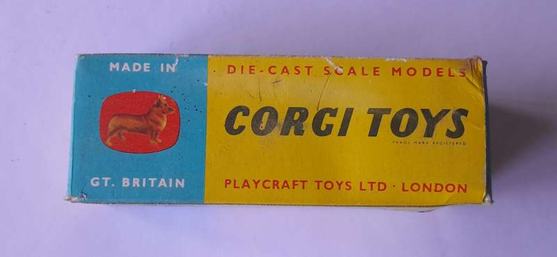 Corgi Toys 211 Studebaker Golden Hawk In Original Box. 11.4cm.