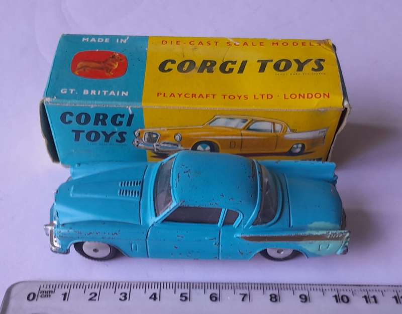 Corgi Toys 211 Studebaker Golden Hawk In Original Box. 11.4cm.