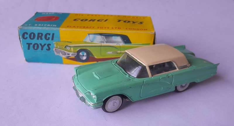 Corgi Toys 214 Ford Thunderbird In Original Box. 10.3cm.