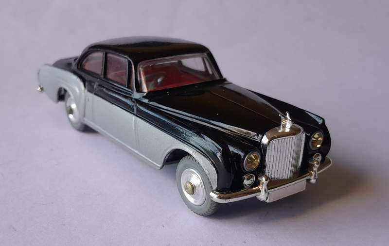 "Reserved" Corgi Toys 224 Bentley Continental In Original Box. 10.9cm.