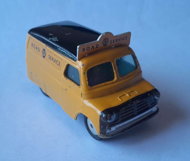Corgi Toys 408 Bedford AA Van In Original Box. 8.2cm.