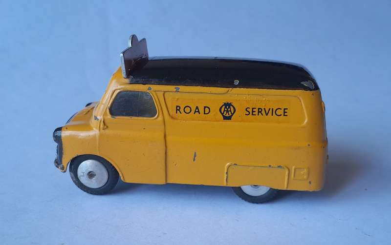 Corgi Toys 408 Bedford AA Van In Original Box. 8.2cm.