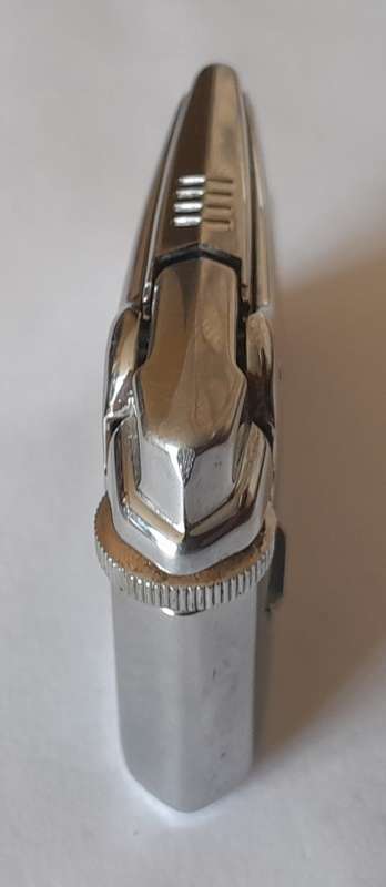 1950's Ronson Varaflame Lighter (Mint Condition) In Original Case. Superb Design.